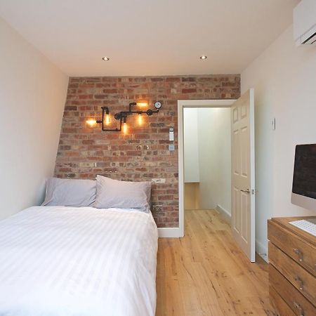 Modern Bedroom In London !! Εξωτερικό φωτογραφία