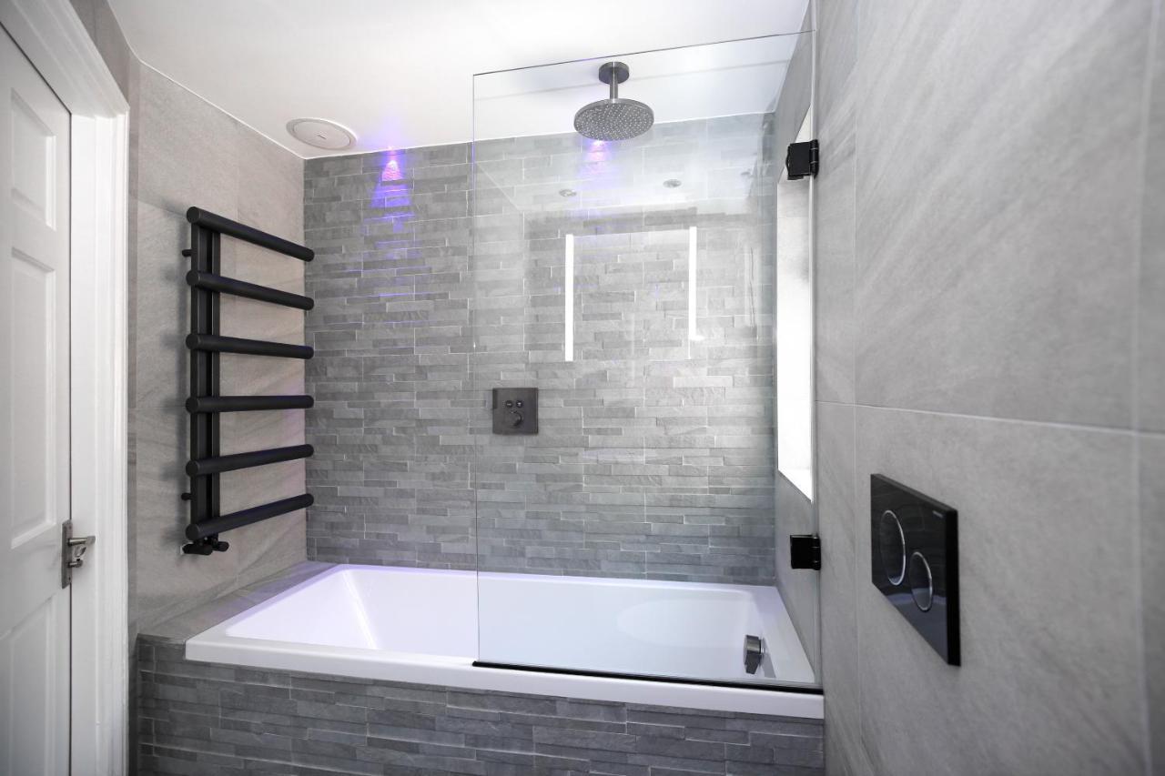 Modern Bedroom In London !! Εξωτερικό φωτογραφία